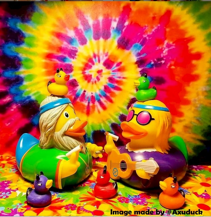Rubber duck Hippie woman LILALU